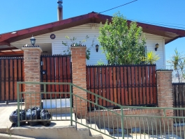 CASA CON PISCINA TRONCOS VIEJOS V.ALEMANA